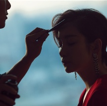 女人全裸图片